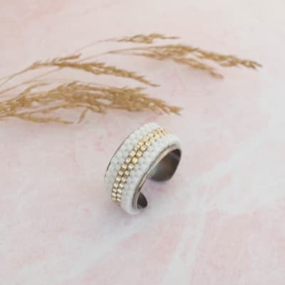 Anillo Ajustable Cintas blanco y plateado1