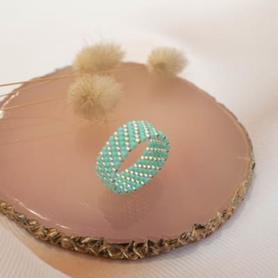 Anillo Líneas Diagonal turquesa y transparente1