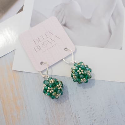 Aros Esfera corta esmeralda y plateado1