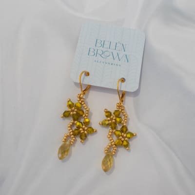 Aros Flor con gota amarillo metalizado1