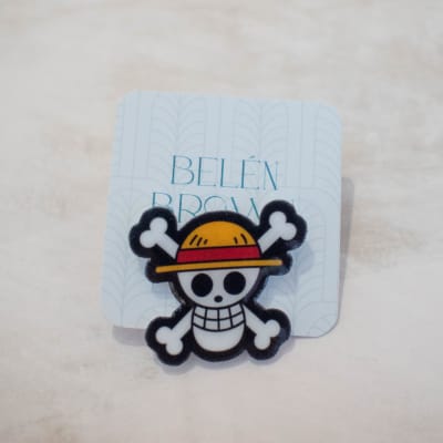 Pin TR One Piece1