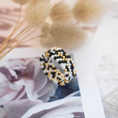 Anillo Mix negro, dorado y blanco1