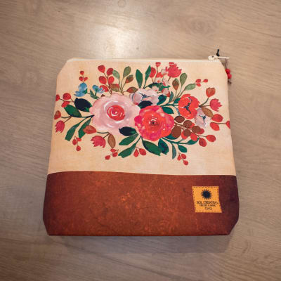 Cosmetiquero Mini flores rojas.1