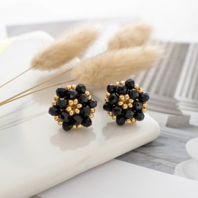 Aros Tiny negro y dorado1