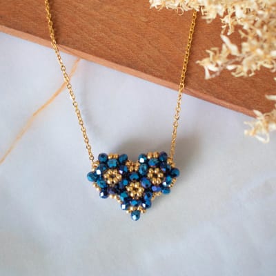 Collar Corazón 3D azul metalizado y dorado1