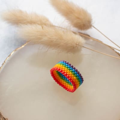 Anillo Líneas arcoiris1