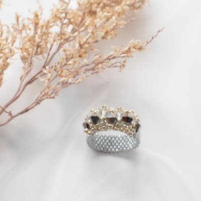 Anillo Corona gris1