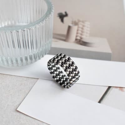 Anillo Roma negro y trasparente1