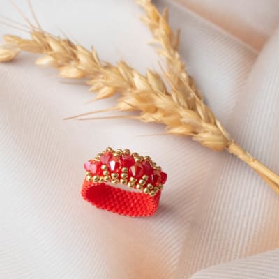 Anillo Corona rojo y dorado1