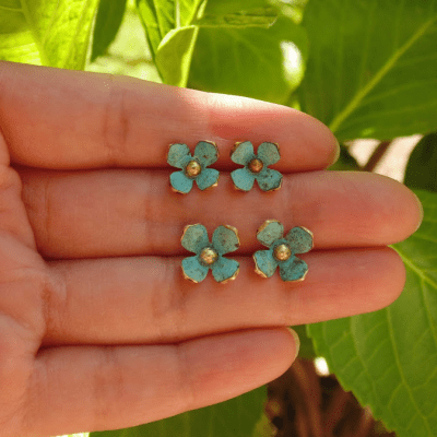 Aros Flor cuatro pétalos patina pequeña1