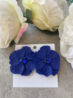 Aros Flor grande azul con brillante1
