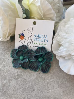 Aros Flor Grande verde y morado translúcida1
