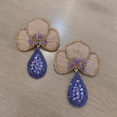 Aros Flor Orquídea Grande beige1