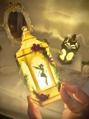 Farol Tinkerbell dorado y blanco1