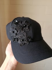 Gorra color negro