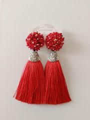 Aros Mostacilla y borlas rojo