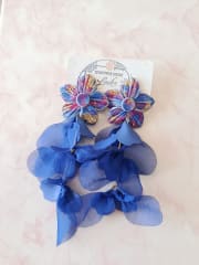 Aros flor azul más tela azul