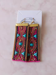 Aros mostacillas colores, trenzado fucsia