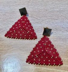 Aros Triángulos rojos puntitos 2