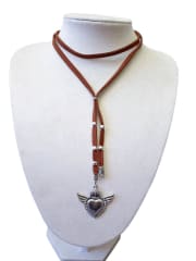 Collar Gamuza café corazón