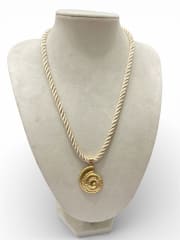 Collar beige caracola