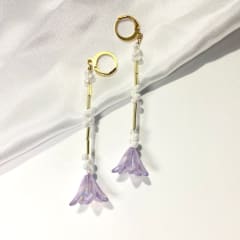 Aros largos Flor lila S
