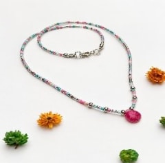 Collar Ágata fucsia