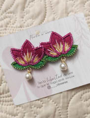 Aros Flor de Loto fucsia CLO