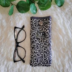 Estuche para lentes blanco negro