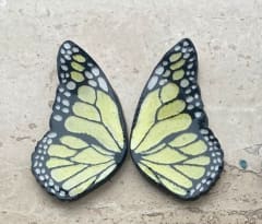 Aros Mariposa Arcilla Polimérica Resinada amarillo
