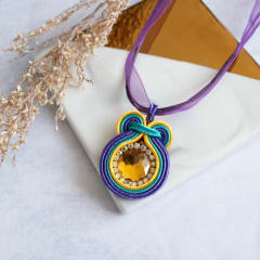 Collar Soutache simple morado