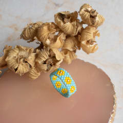 Anillo Florcitas celeste y amarillo