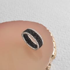 Anillo Jane negro y traslúcido