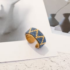Anillo Ajustable ZigZag azul grisáceo y dorado