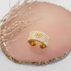 Anillo Ajustable Corazón tribal beige y dorado