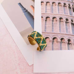 Anillo ajustable ZigZag verde tornasol y dorado