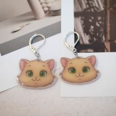 Aros TR Gato beige ojos verdes
