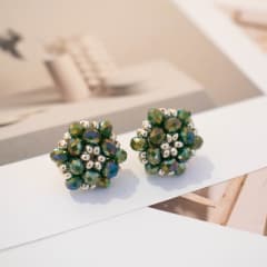 Aros Tiny verde oscuro tornasol