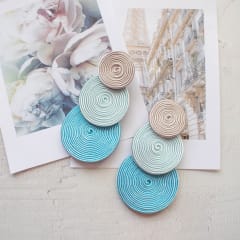 Aros Tres círculos beige, celeste y azul pastel