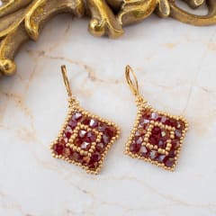 Aros Cuadrado rojo oscuro