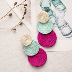 Aros Tres círculos magenta, menta y blanco