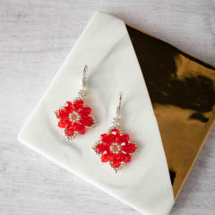 Aros Flor de Loto rojo traslúcido