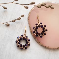 Aros Guirnalda morado metalizado
