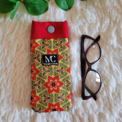 Estuche para lentes rojo y amarillo