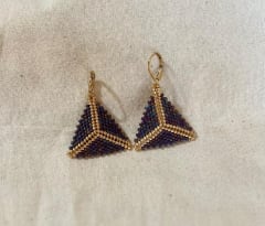 Aros Triangular lila jaspe