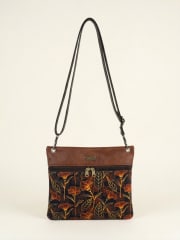 Cartera cuerina flores café