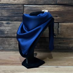 Pañuelo seda 70*70 cms azul marino