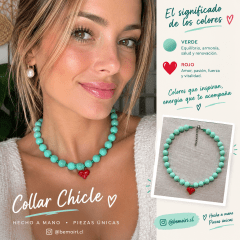 Collar chicle verde menta corazon rojo