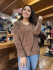 Sueter chenille café cuello V