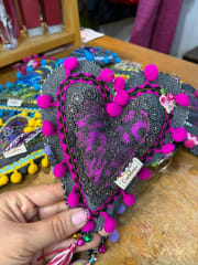 Llaveros corazón diseños unicos variedad de colores 8